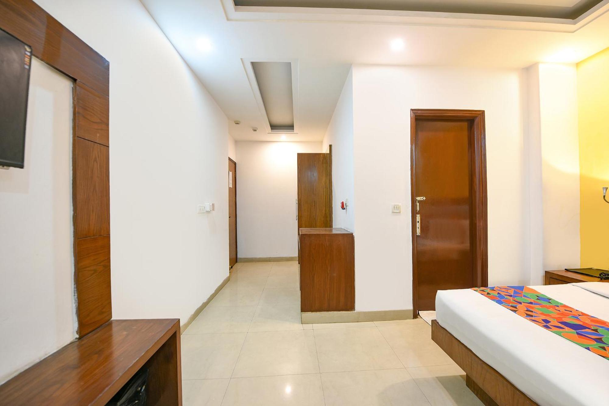 Fabhotel The Kings Plaza Nueva Delhi Exterior foto