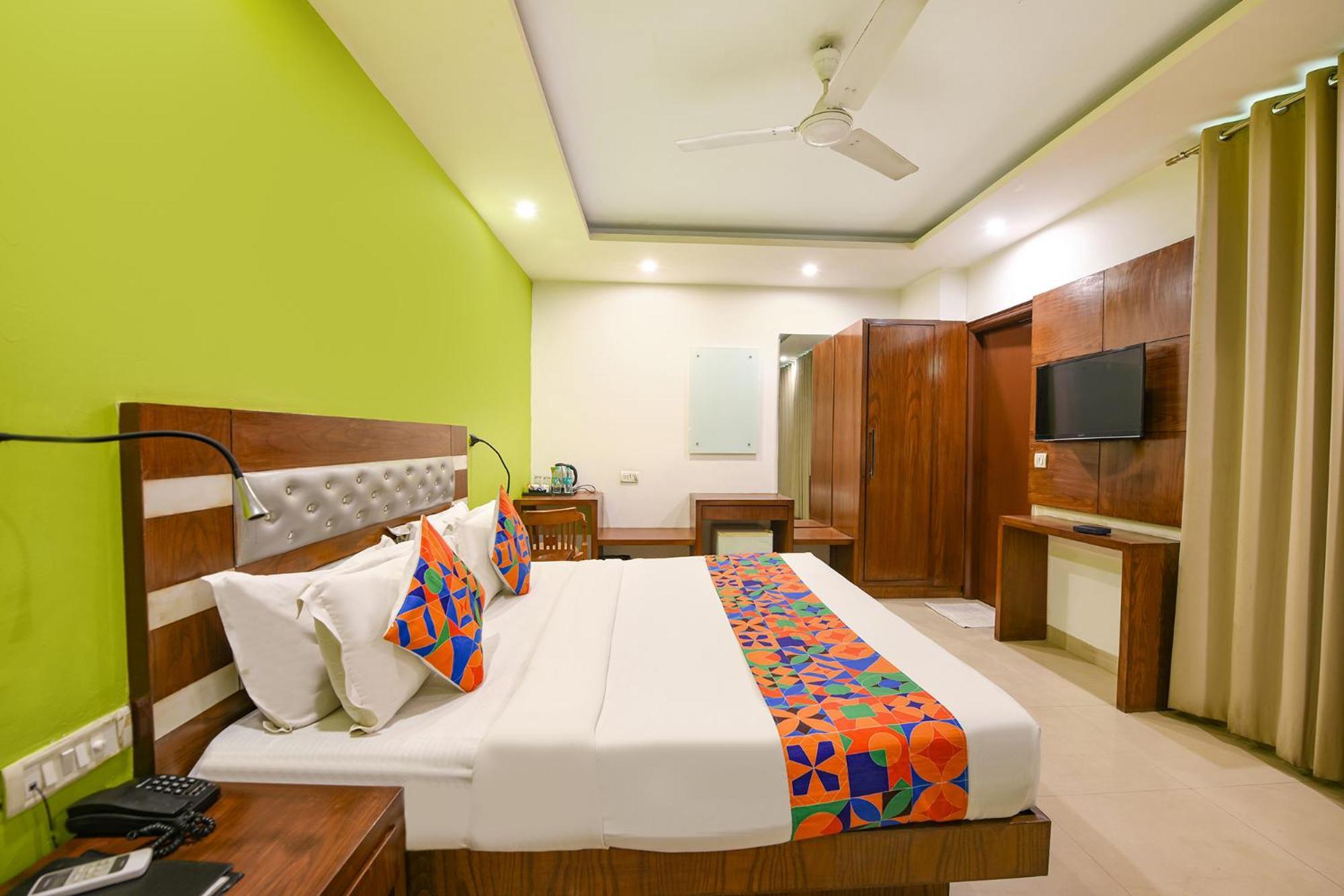Fabhotel The Kings Plaza Nueva Delhi Exterior foto